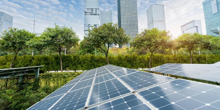Panneaux solaires dans la ville